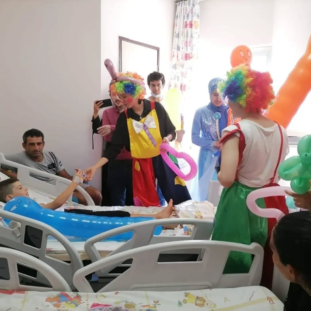 Bitebimuv, Bir Tebessüm Bin Mutluluk, Hatay, Dernek, Vakıf, Ömer Faruk Kural, Lösemi, Ziyaret, Huzurevi, Sosyal Sorumluluk, Yardım